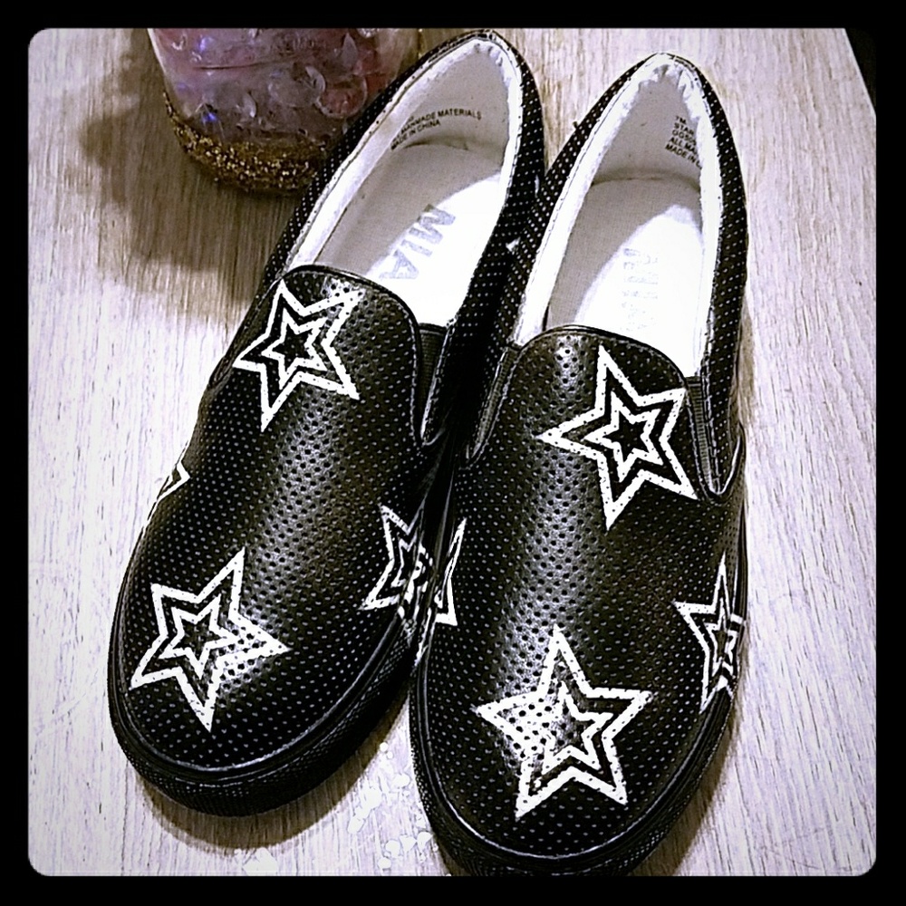 MIA slide on sneakers